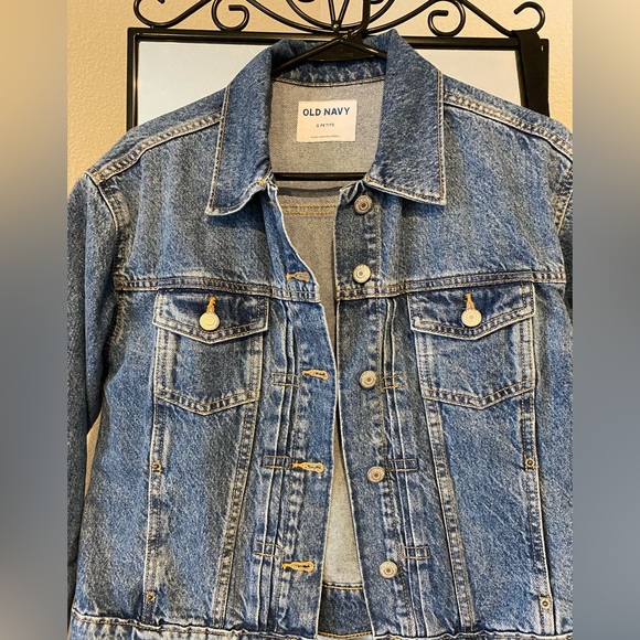 Jean jacket! - Picture 4 of 10